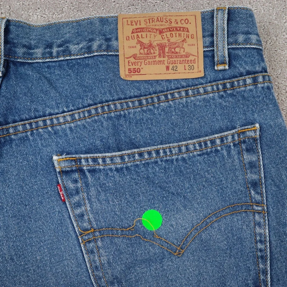 Levi's 550 Jeans Men 42W 30L ACT 28L Blue Relaxed Classic Denim Normcore VTG‎